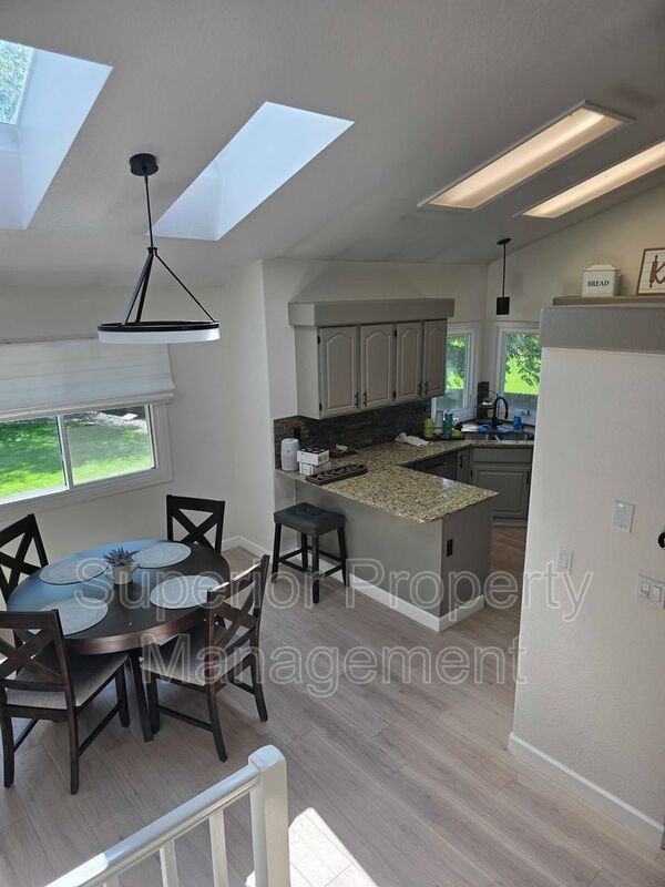 4126 Stoneridge Ct #2 - Photo 5 of 12