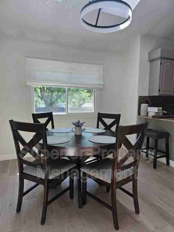 4126 Stoneridge Ct #2 - Photo 4 of 12