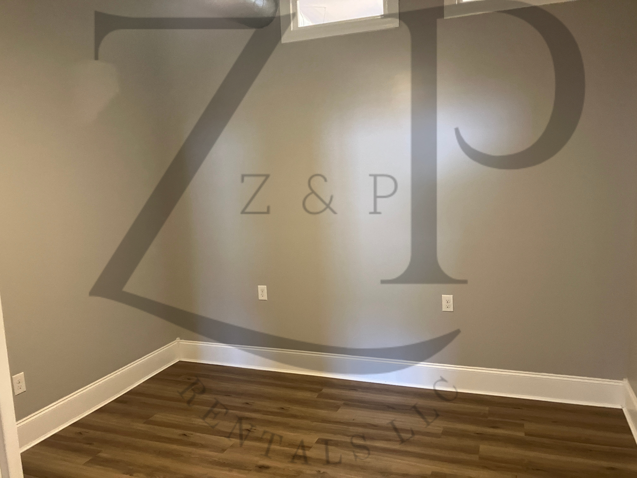 522 1/2 2nd St - Photo 4 of 10
