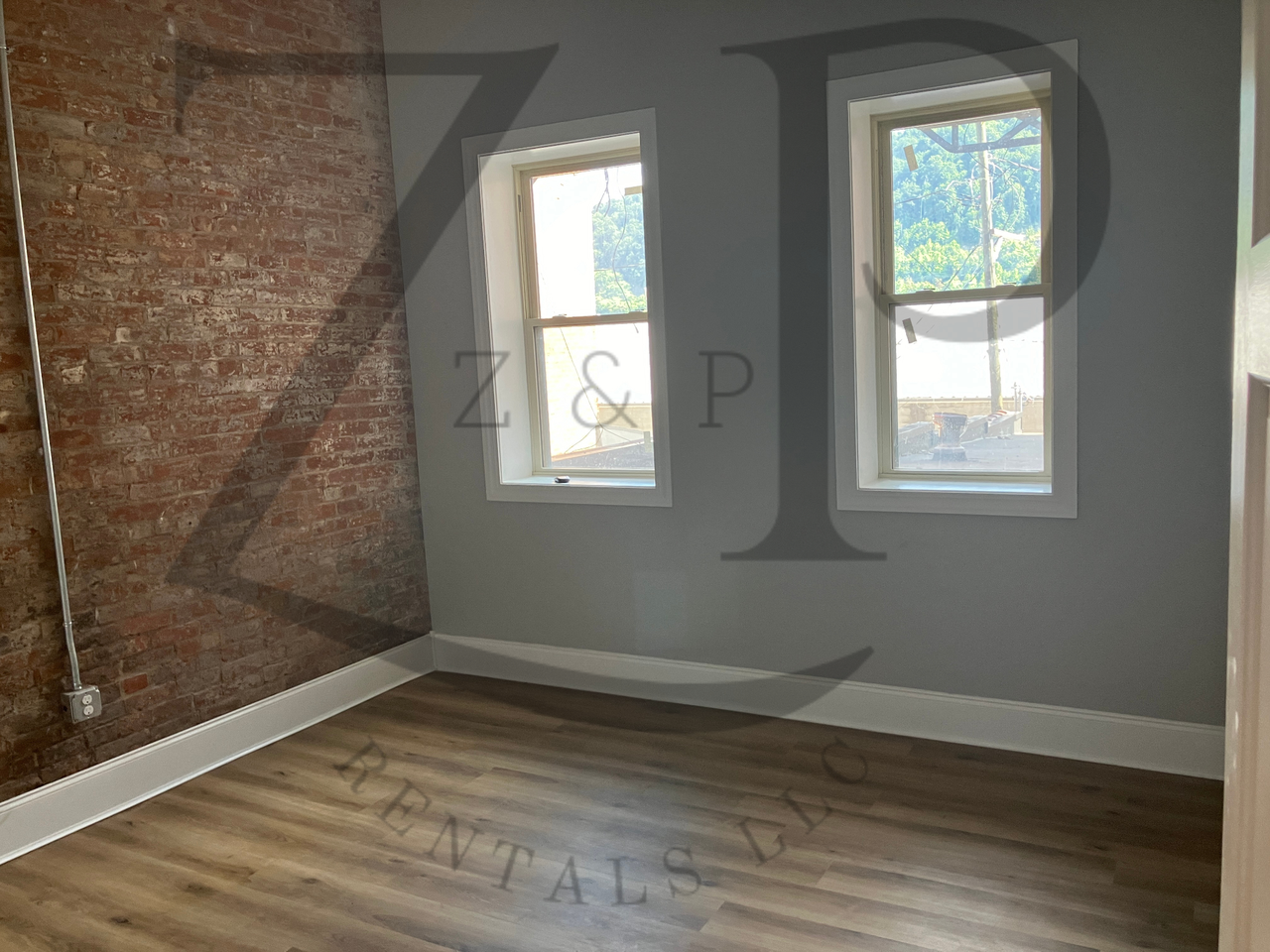 522 1/2 2nd St - Photo 6 of 10