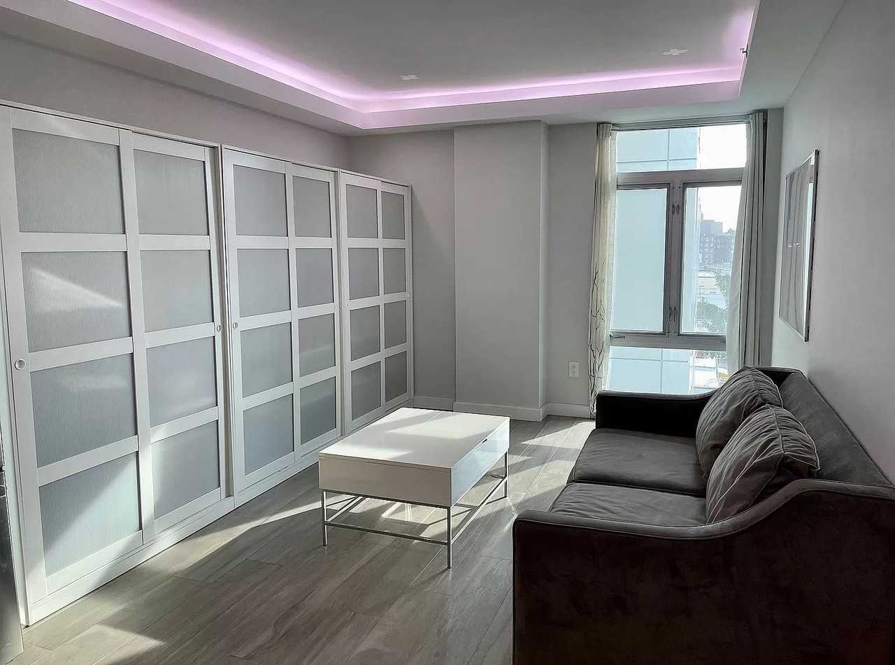 9745 63rd Dr #6J - Photo 3 of 9