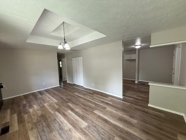 3912 Delmont Dr - Photo 4 of 12