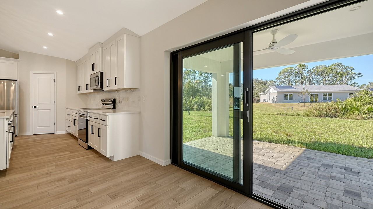 2173 S Haberland Blvd - Photo 7 of 30