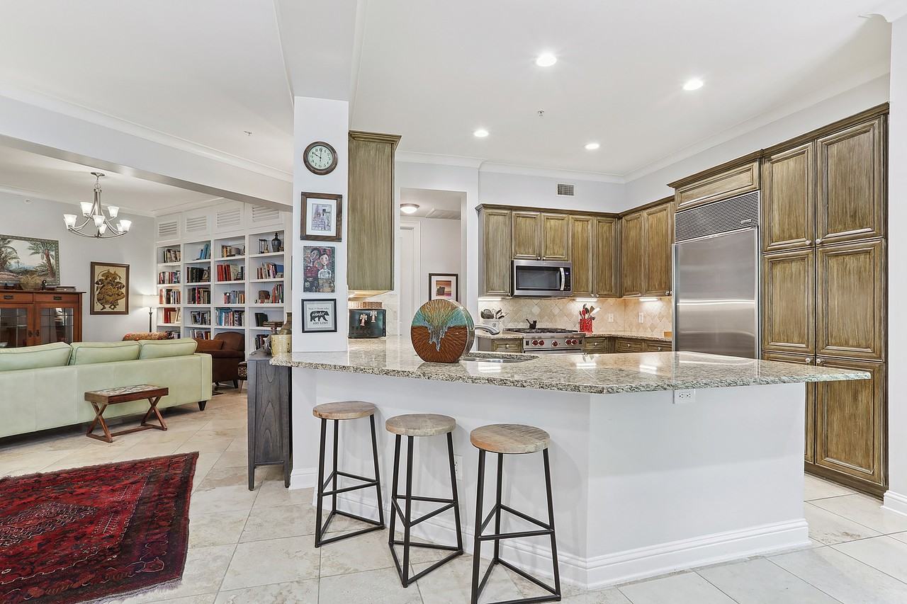 990 Stanford Ave #222 - Photo 2 of 21