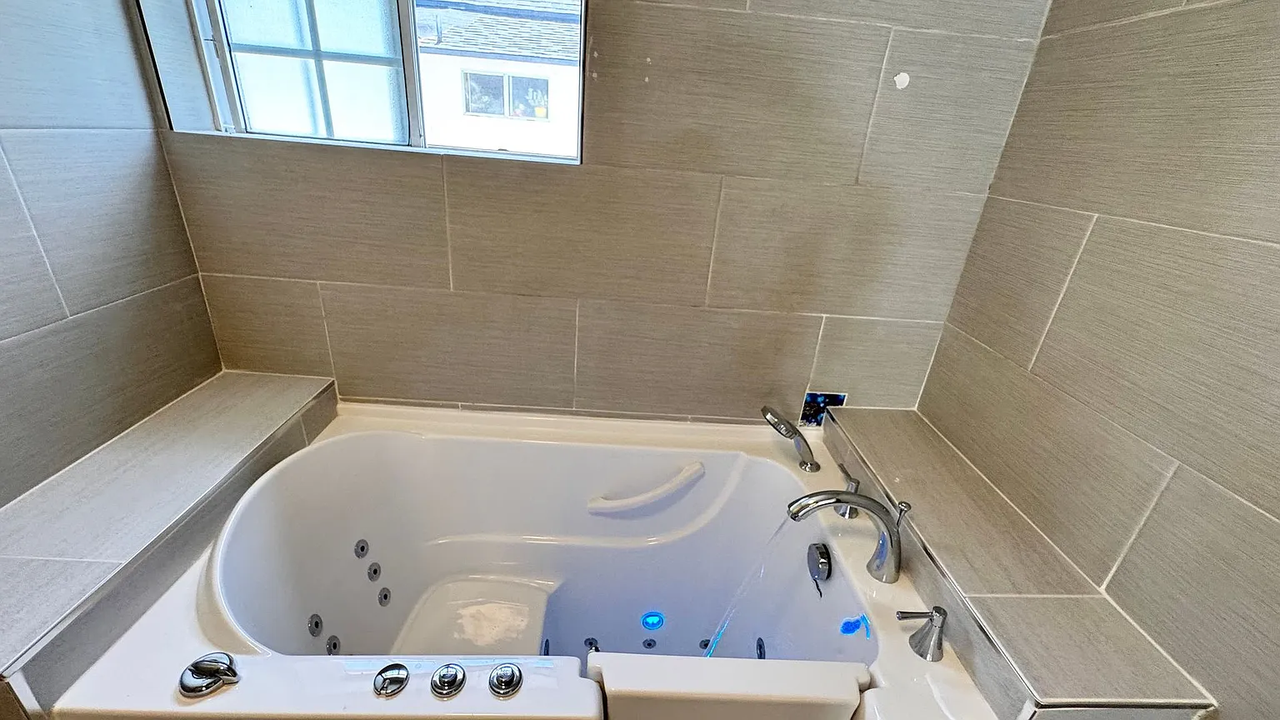 516 Cypress Ave - Photo 3 of 12