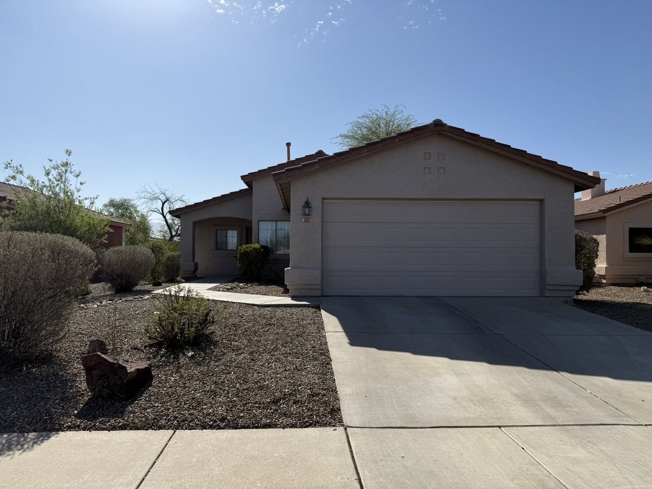 8136 N Carefree Way - Photo 2 of 34