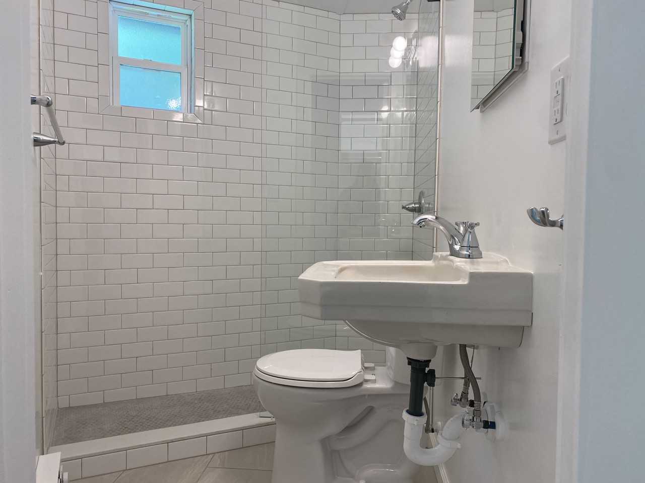 25 Howland Rd - Photo 6 of 8