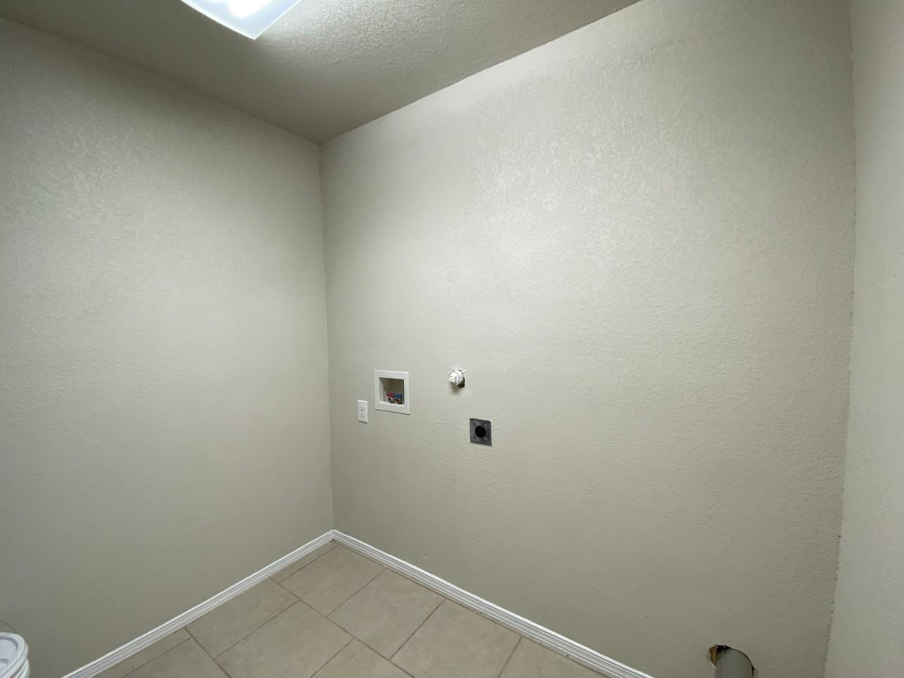 512 Dossey St #104 - Photo 6 of 6