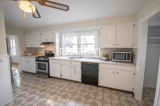 10 Eliot St #1 - Photo 4 of 10