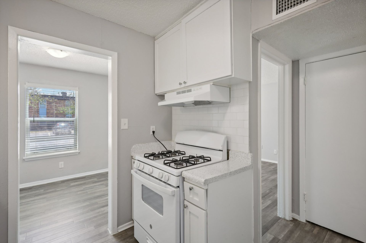 Monterrey Apartments - Photo 3 of 15