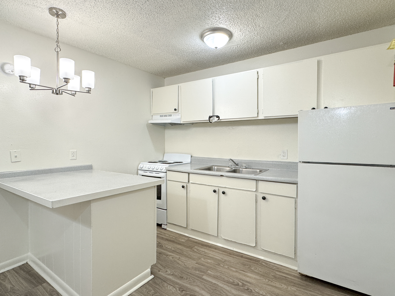 Come Home to Spanish Oaks - Photo 2 of 40