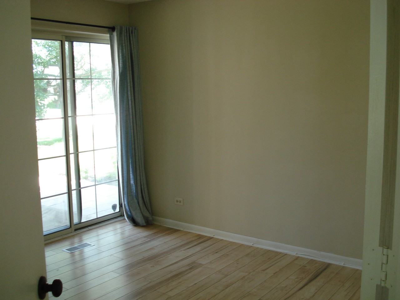 906 West Happfield Drive Arlington Heights - Photo 7 of 11
