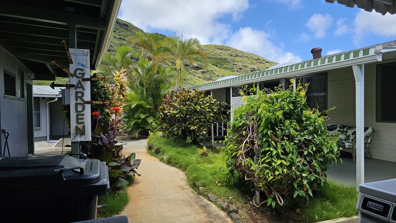 439 Kuliouou Rd #A - Photo 2 of 25