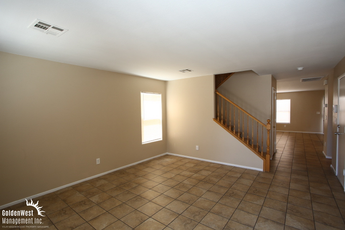 4215 Mango Tree Ct - Photo 2 of 16