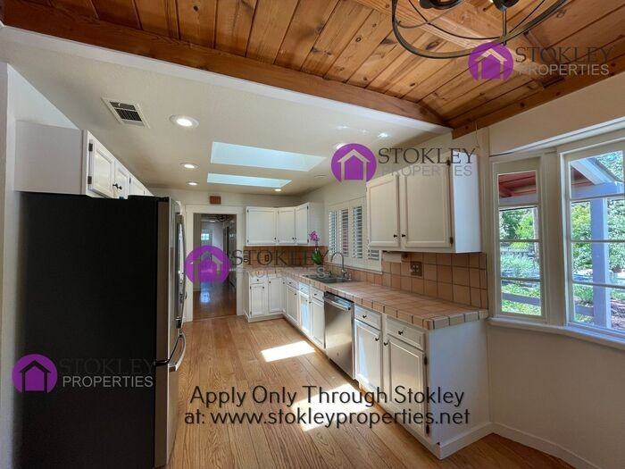 149 Alegra Ln - Photo 3 of 50