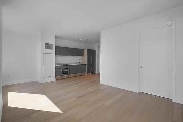 City Pt #41H - Photo 4 of 20