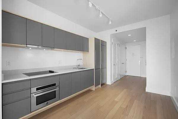 City Pt #41H - Photo 7 of 20