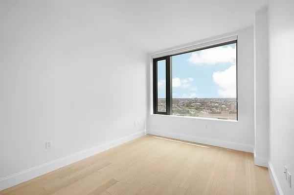 City Pt #33J - Photo 6 of 20