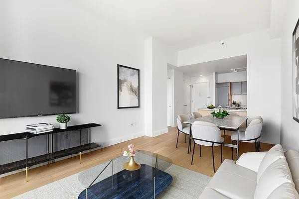 City Pt #25L - Photo 3 of 20