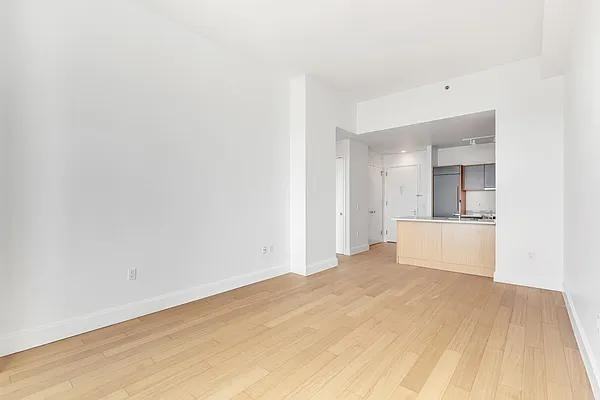 City Pt #25L - Photo 4 of 20