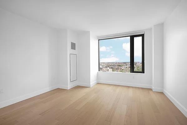 City Pt #36M - Photo 2 of 20