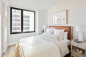 featured image of Crown St #1237