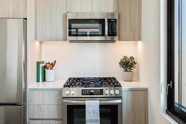 Crown St #1237 - Photo 7 of 20