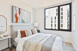 featured image of Crown St #339