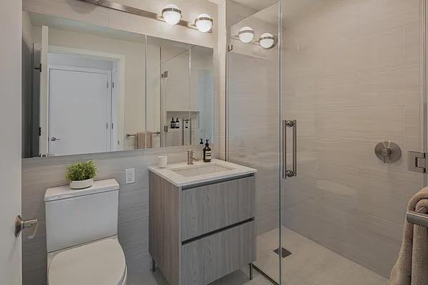 Crown St #222 - Photo 6 of 20