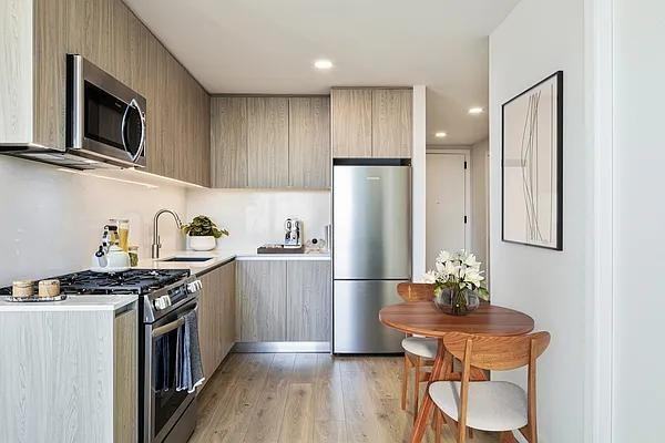 Crown St #236 - Photo 3 of 20