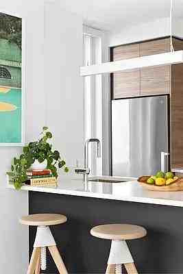 W 38th St #303 - Photo 4 of 20