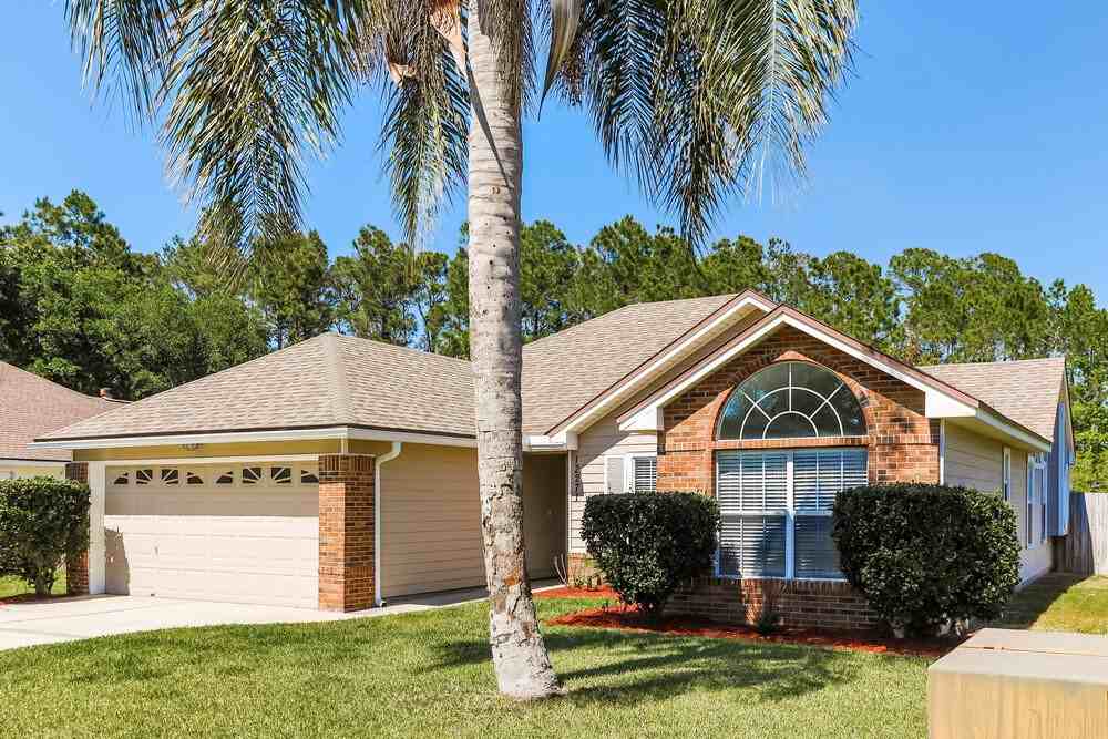 12271 Cobblefield Cir N - Photo 3 of 16