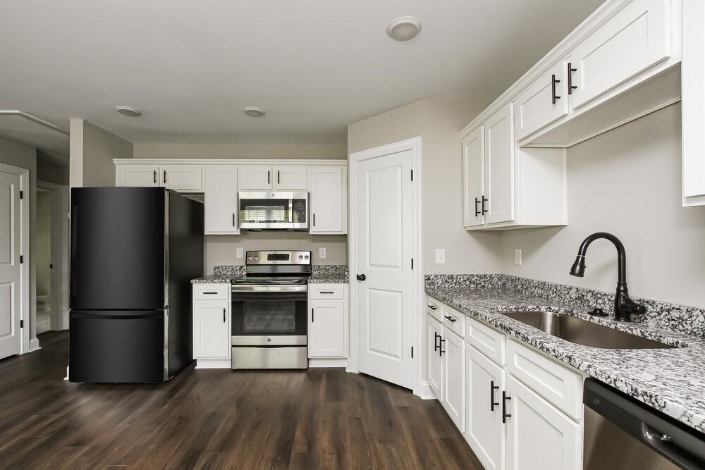 107 S Rose Ave - Photo 7 of 16