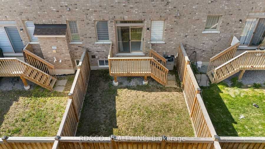 65 Markview Road - Photo 2 of 41