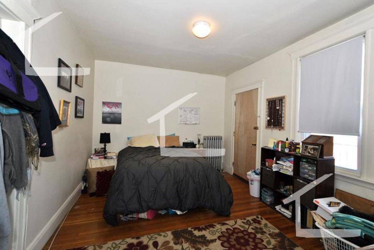 1634 Commonwealth Avenue - Photo 4 of 8