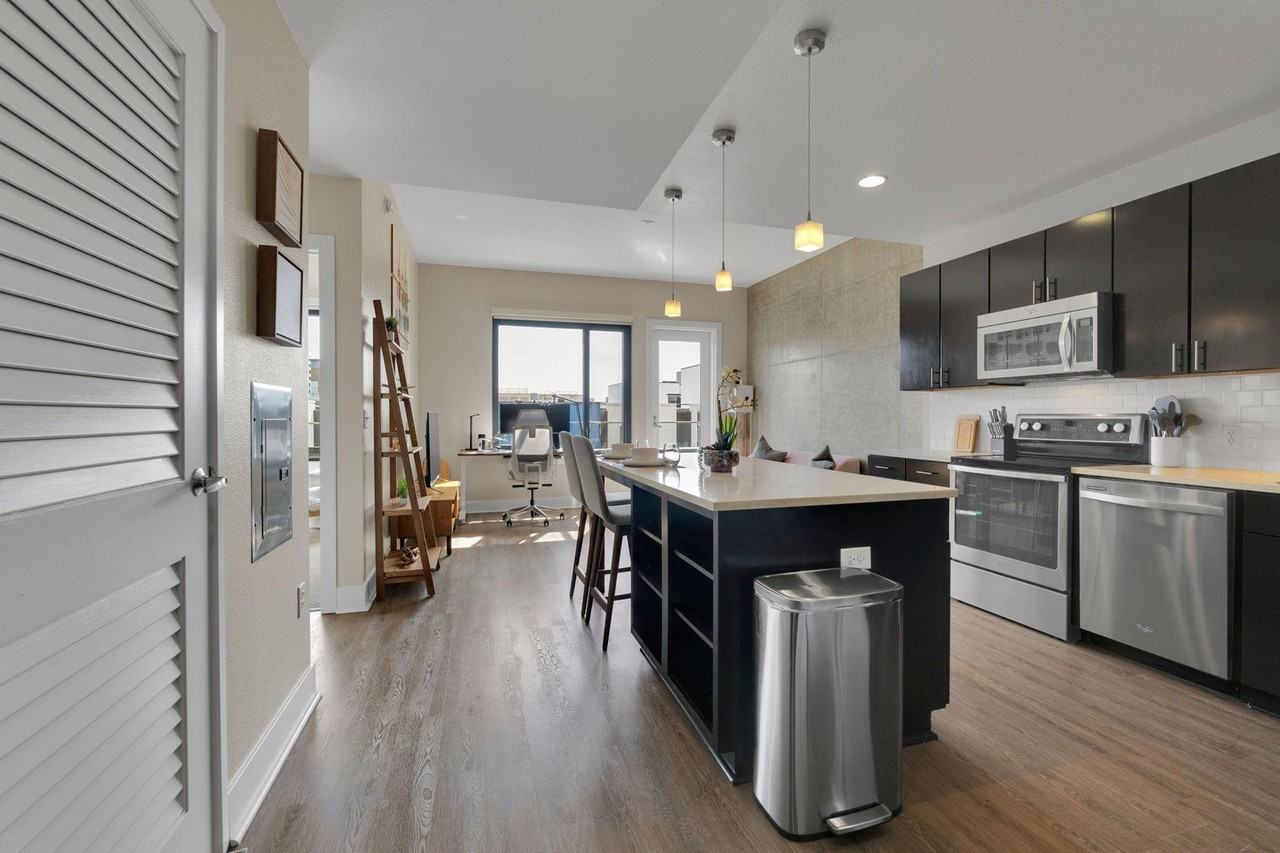 185 Channel Street - Photo 4 of 50