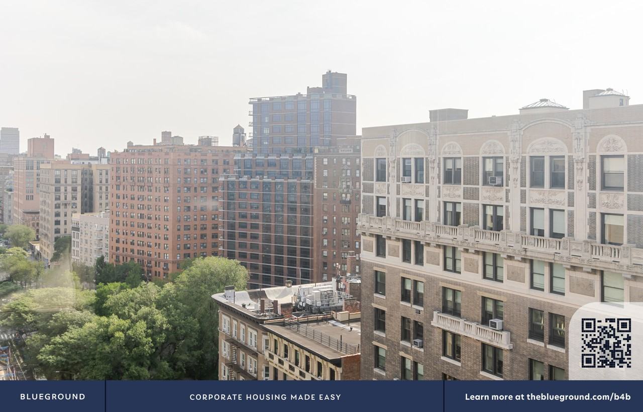 915 West End Avenue - Photo 5 of 34