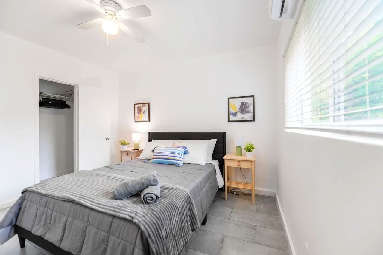 515 Northeast 82nd Street - Photo 6 of 18