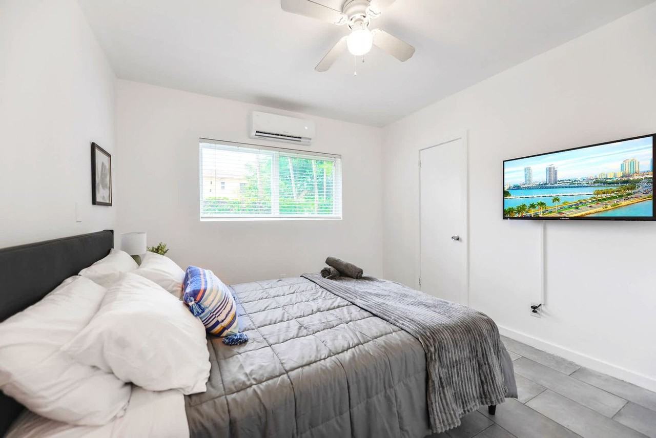 515 Northeast 82nd Street - Photo 7 of 18