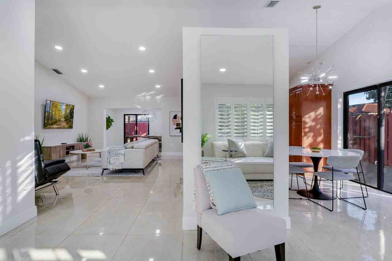 14517 Sw 98th Ter #1241886P - Photo 4 of 35