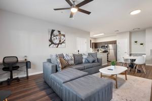 featured image of 15 W Villa Rita Dr