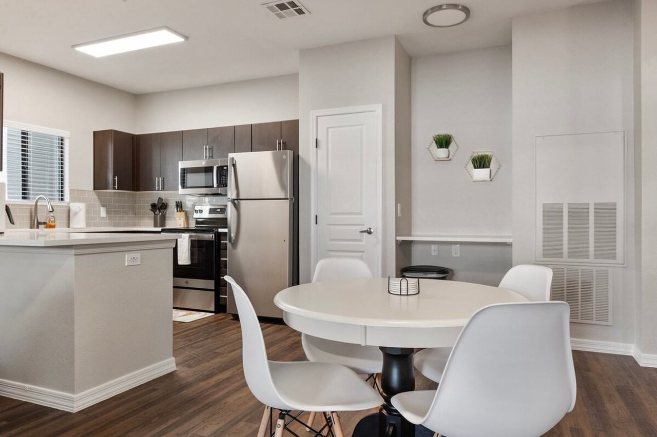 15 W Villa Rita Dr #1244314P - Photo 6 of 23