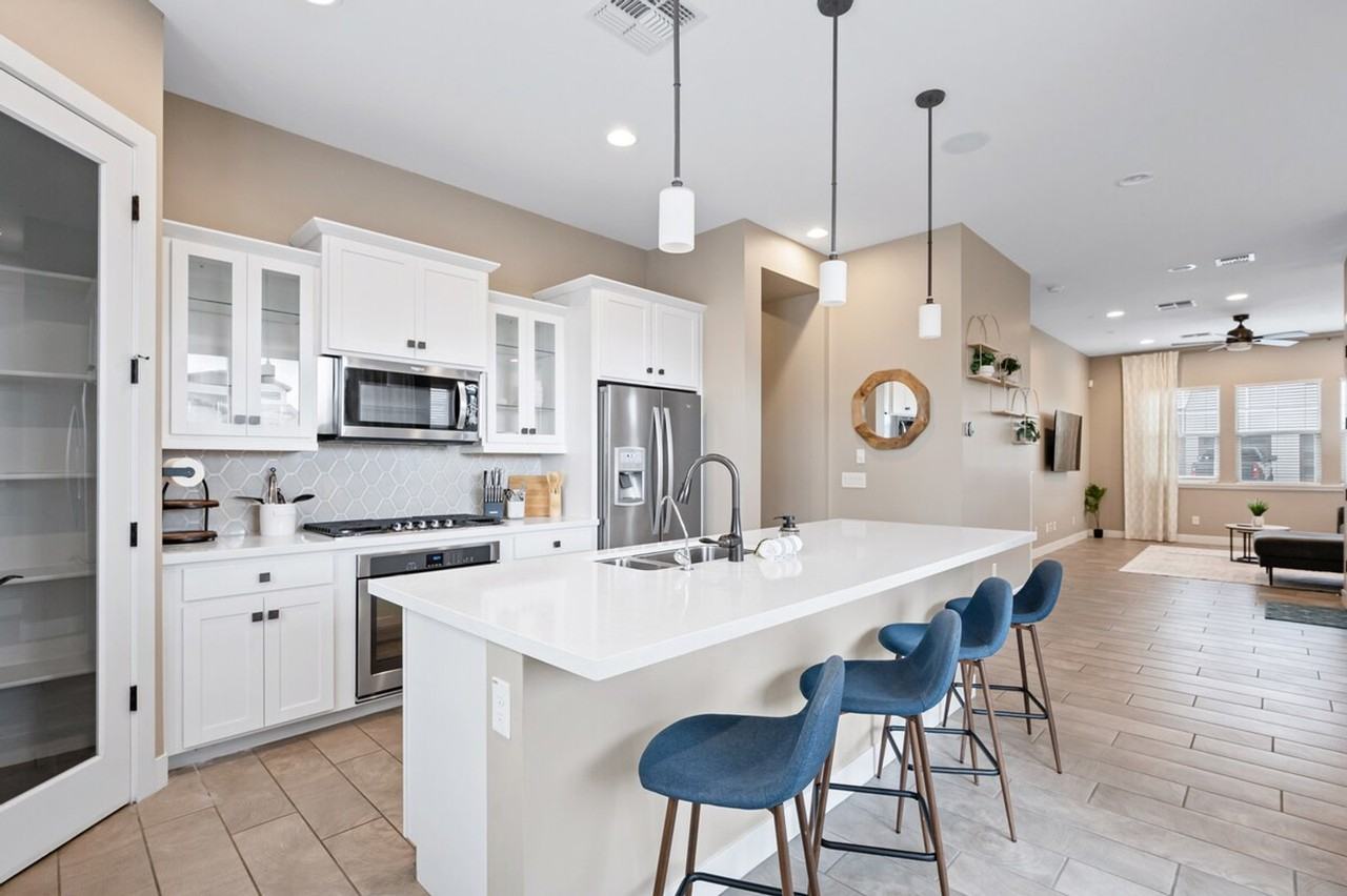 1950 E Queen Creek Rd #1244331P - Photo 7 of 32