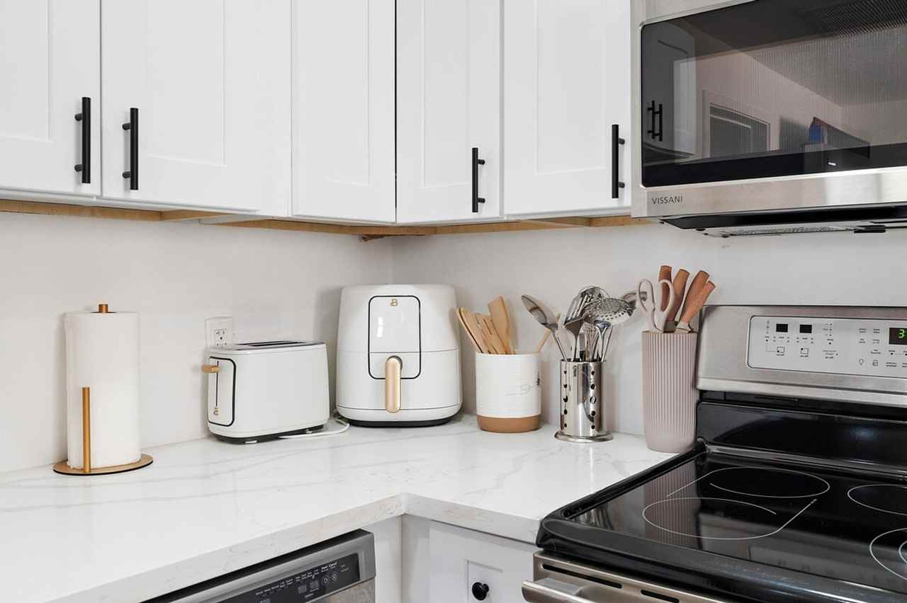 5233 North 23rd Avenue - Photo 7 of 41