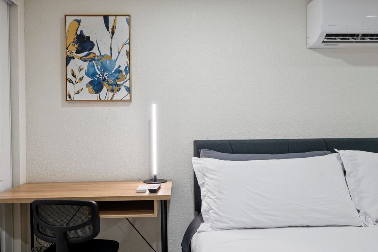 4030 West Lincoln Street #1244343P - Photo 3 of 11