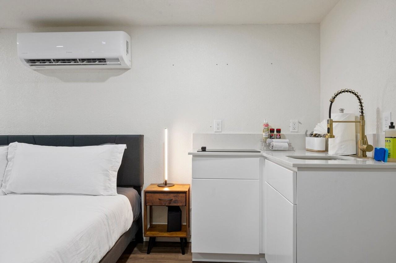 4030 W Lincoln St #1244343P - Photo 7 of 11