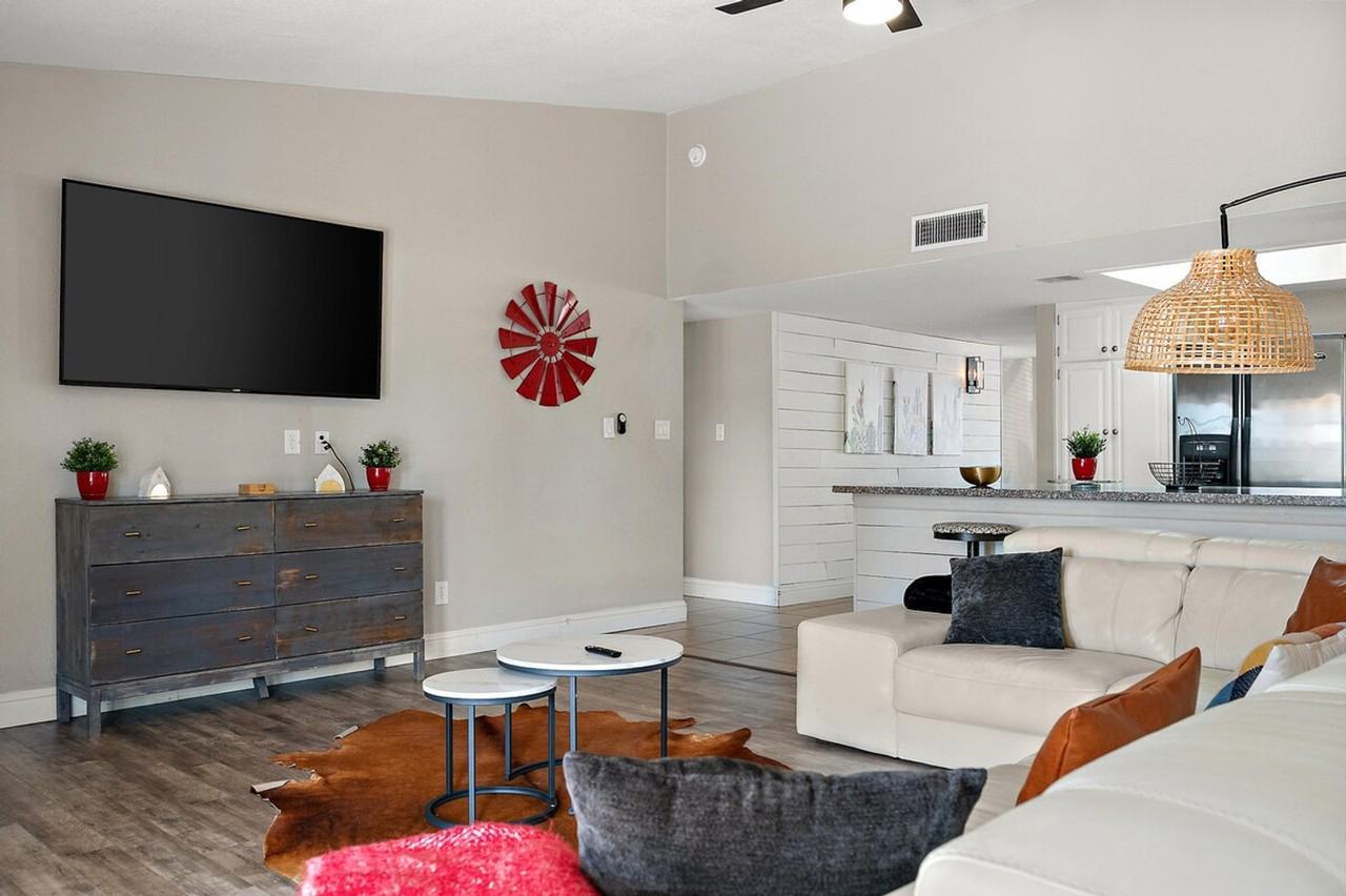 4329 E Cherokee St #1244353P - Photo 6 of 49