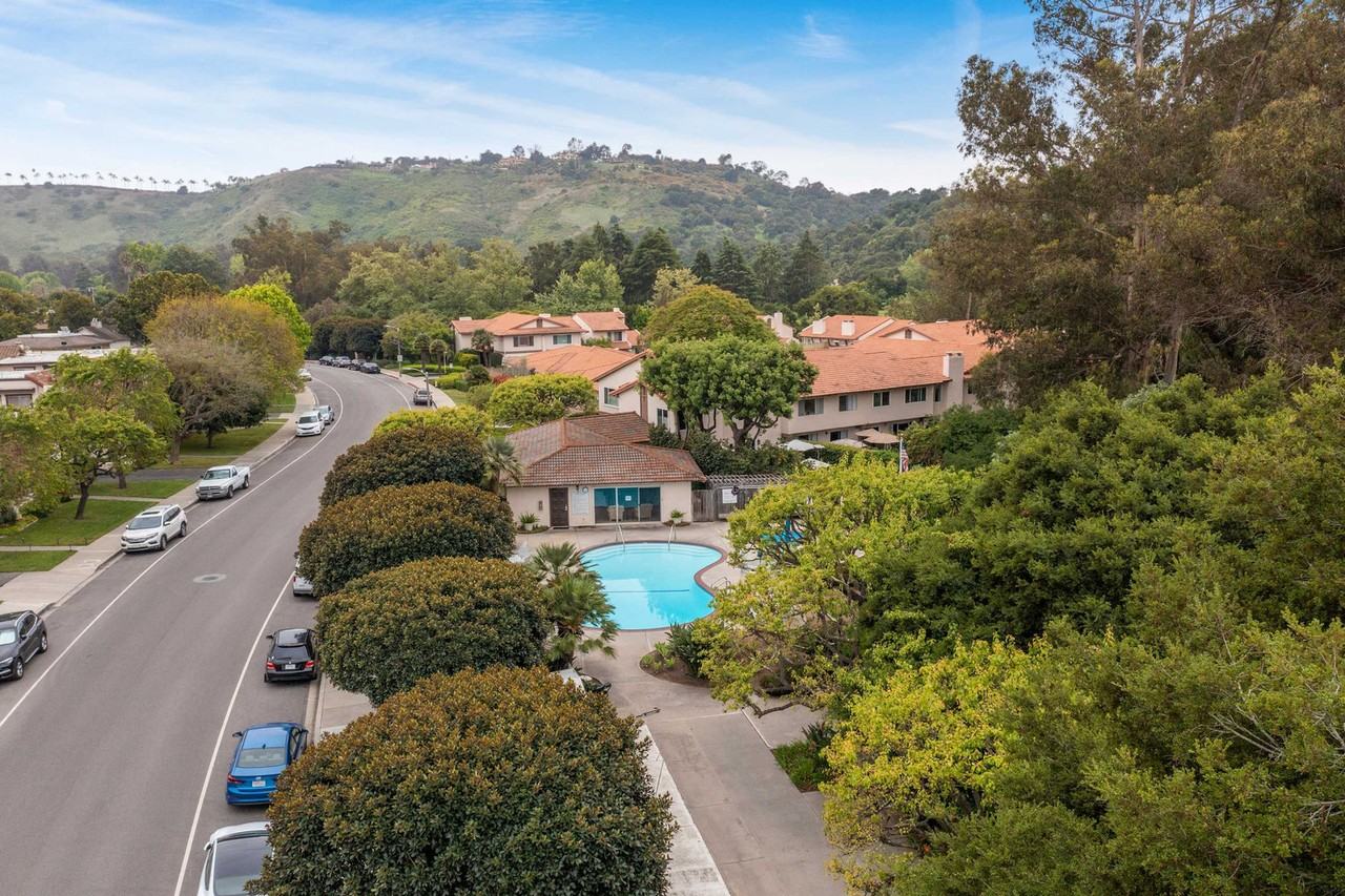 610 Calle De Los Amigos #1244466P - Photo 5 of 23