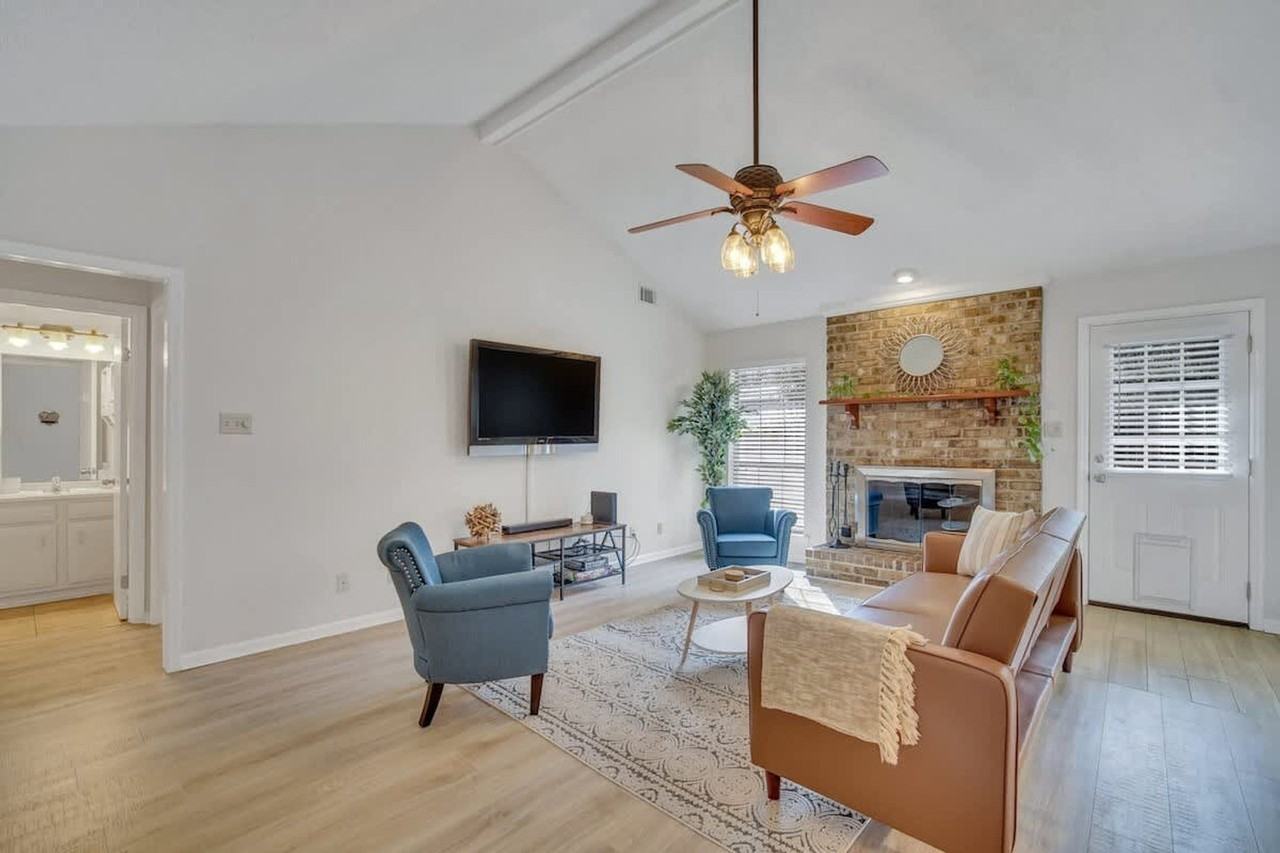 313 Manden Road #1244797P - Photo 3 of 23