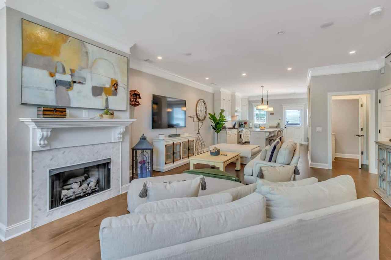 305 Alice Street - Photo 6 of 50